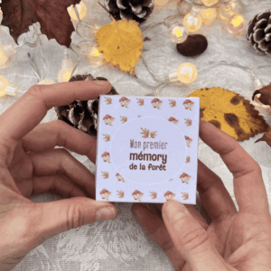 Photo d'une boite de jeu de memory sur le thème de la forêt